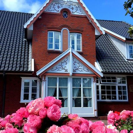 Gasthaus Knudsen Utersum Dış mekan fotoğraf