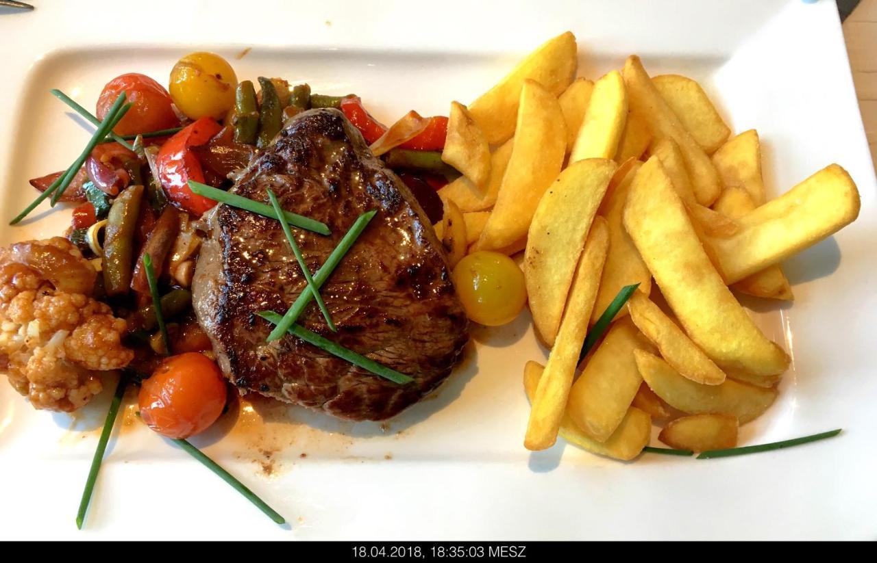 Gasthaus Knudsen Utersum Dış mekan fotoğraf